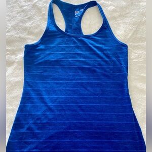 Gap fit tank top